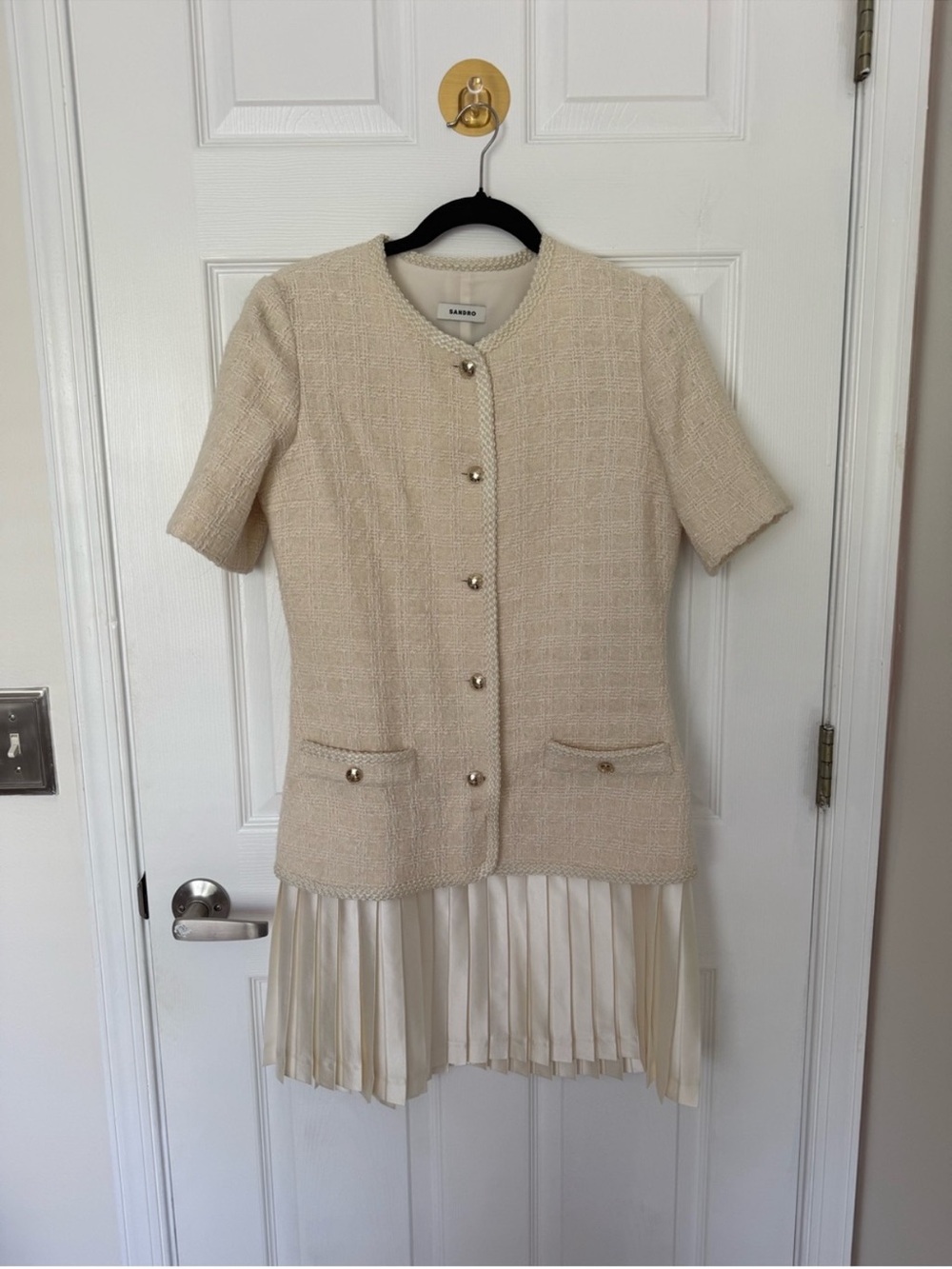 Sandro Cream Tweed Short-Sleeve Jacket with Gold Buttons 8 - Picture 6 of 11